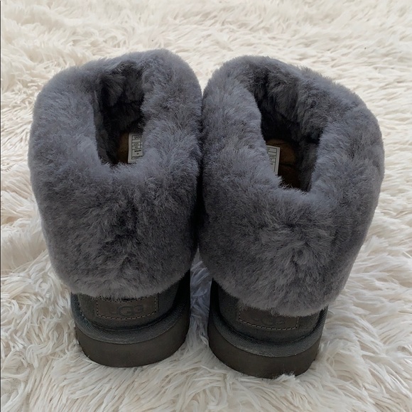 UGG classic mini fluff genuine shearling boot - Picture 3 of 6